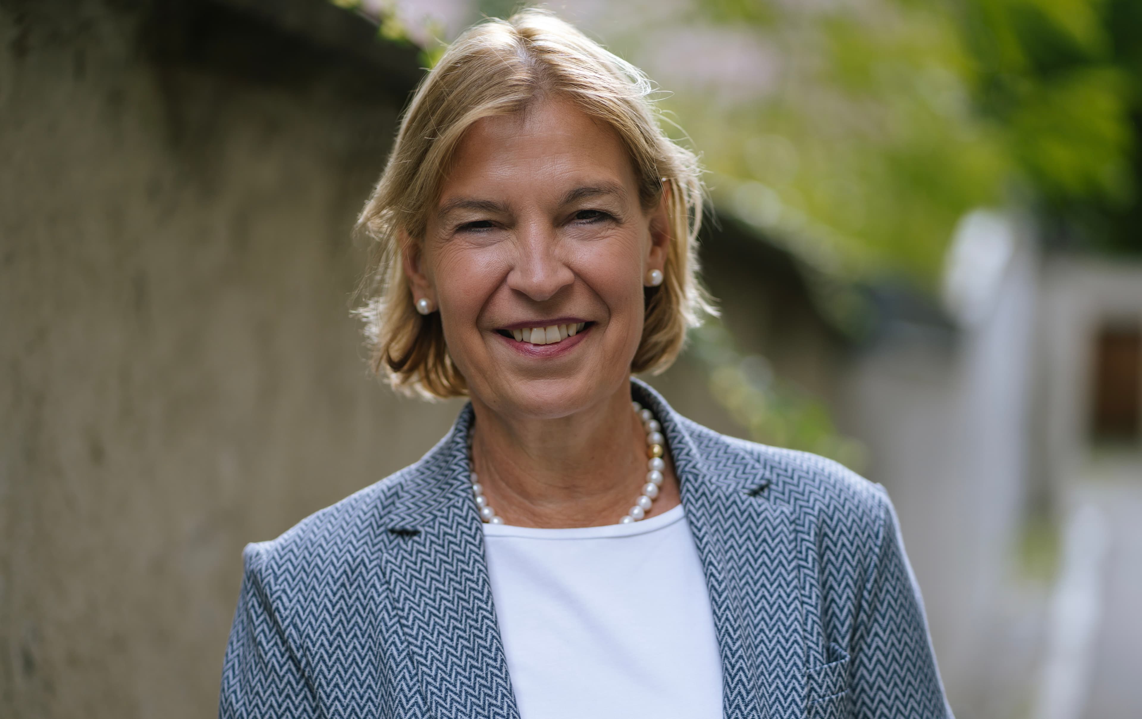 #11: Hello! It's me!